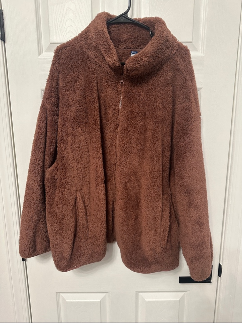 Old Navy Plush Zip-Up Teddy Jacket in Chestnut Brown